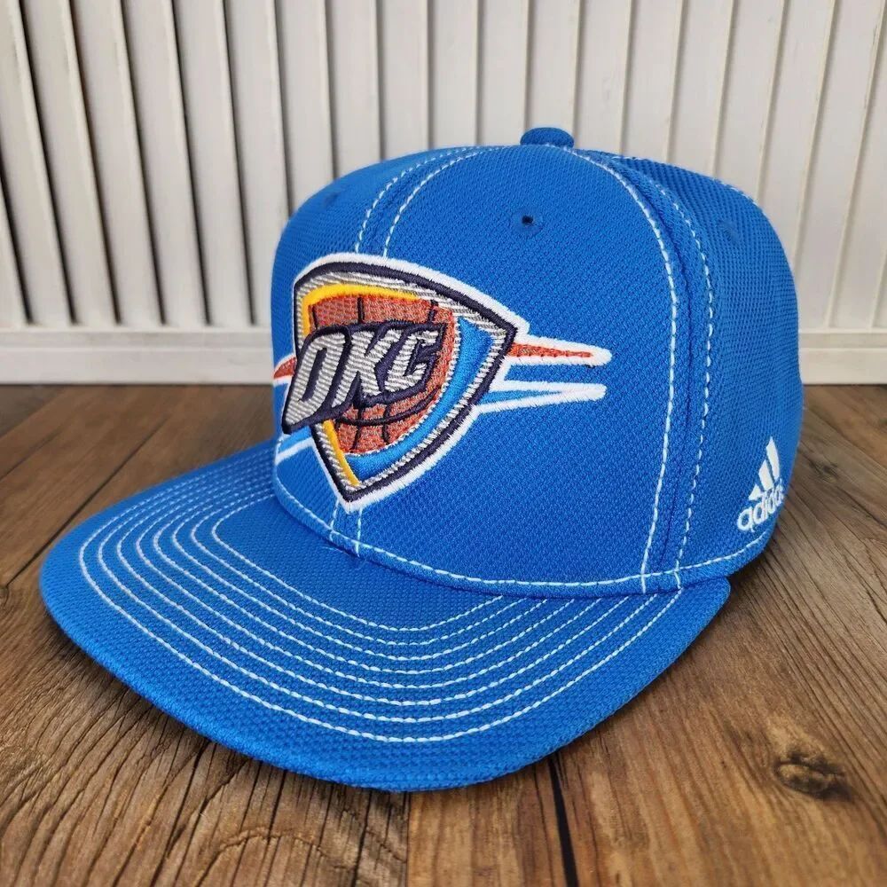 Adidas Oklahoma City Thunder Snapback Hat Cap NBA Blue Plaid Brim Basketball